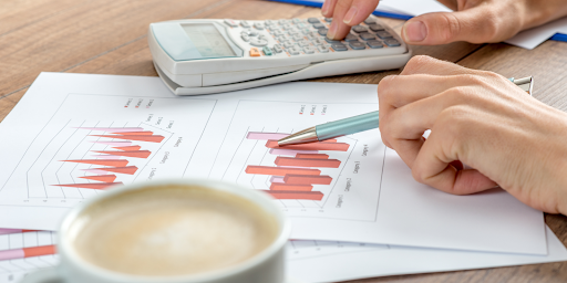 Você já ouviu falar em contabilidade consultiva? Sabia que ela pode ser uma grande aliada do seu negócio? O Grupo Compile te ensina como encontrar esse serviço.